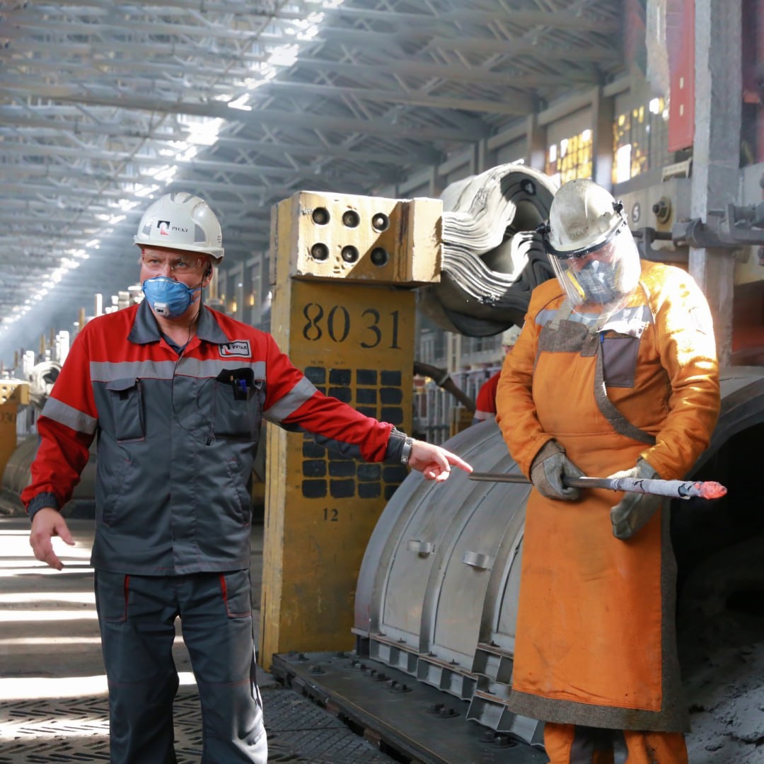 Сегодня мы расскажем про Андрея Богдановского, мастера участка управления технологией в корпусах электролиза КрАЗа