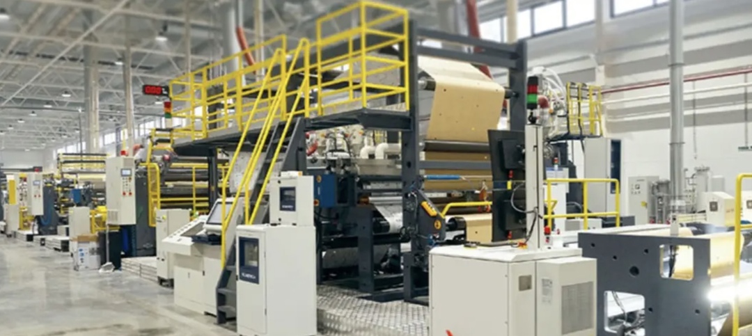 Компания «Молопак» запустила в подмосковном Чехове предприятие по производству упаковки для длительного хранения напитков. Продукция будет аналогична упаковке,…