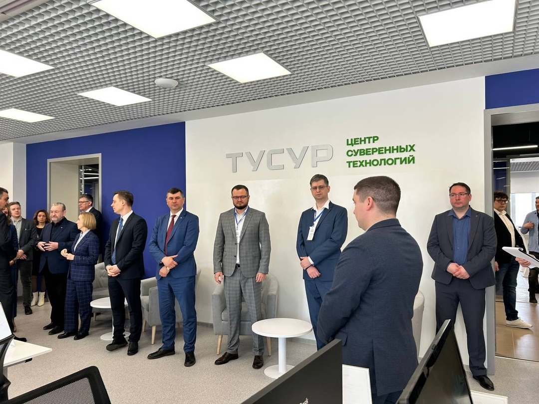 Где-то на белом свете
Есть замечательное место под названием ТУСУР.
И там распахнул свои двери Технопарк суверенных ИТ-решений!