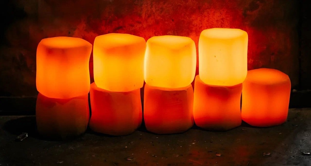 Металлические «зефирки» ОАК На фотографии — кованые поковки из сплава титана, который массово используется в авиастроении.