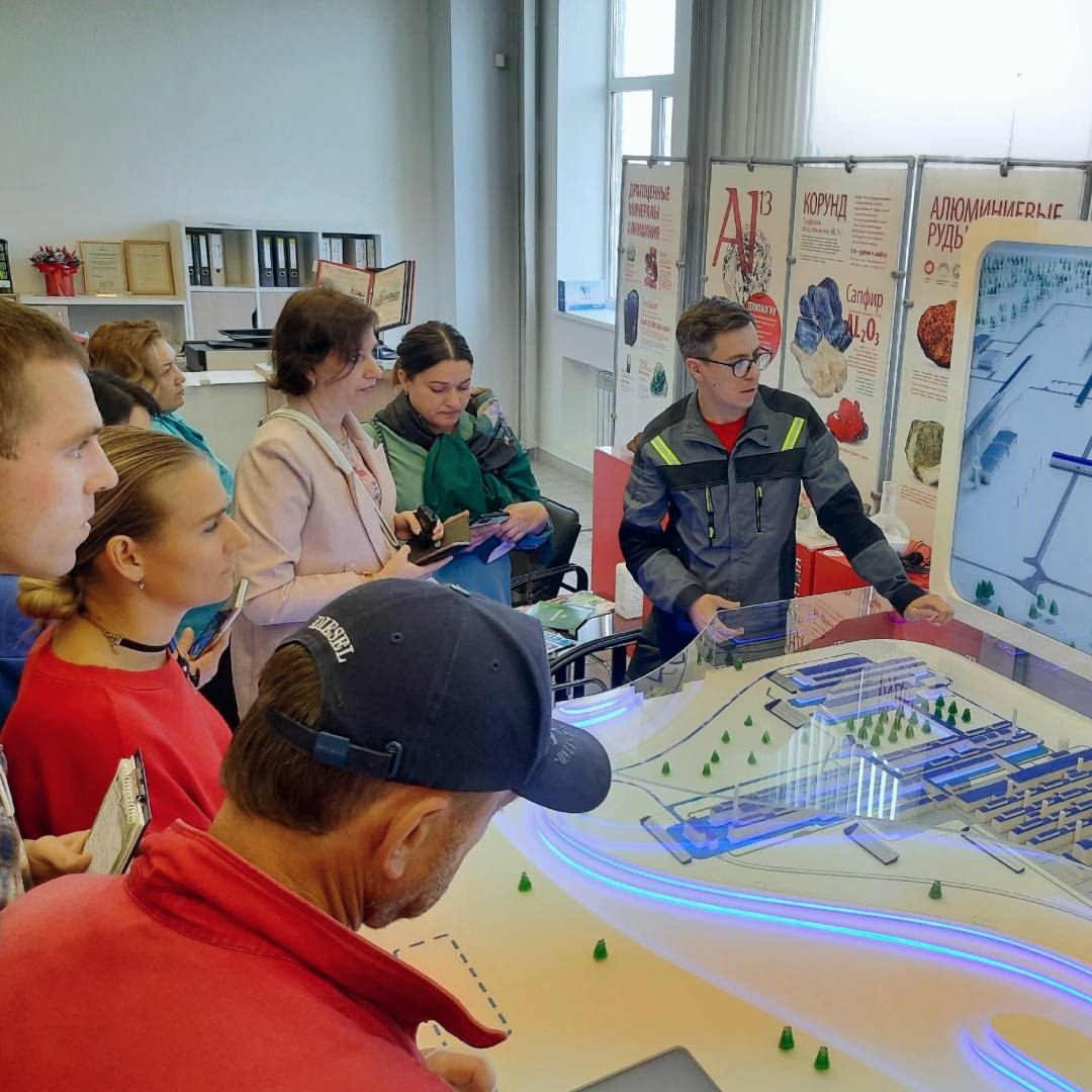 Друзья, согласитесь, одно дело — читать о технологиях и трендах в отрасли, а совсем другое — увидеть их в действии