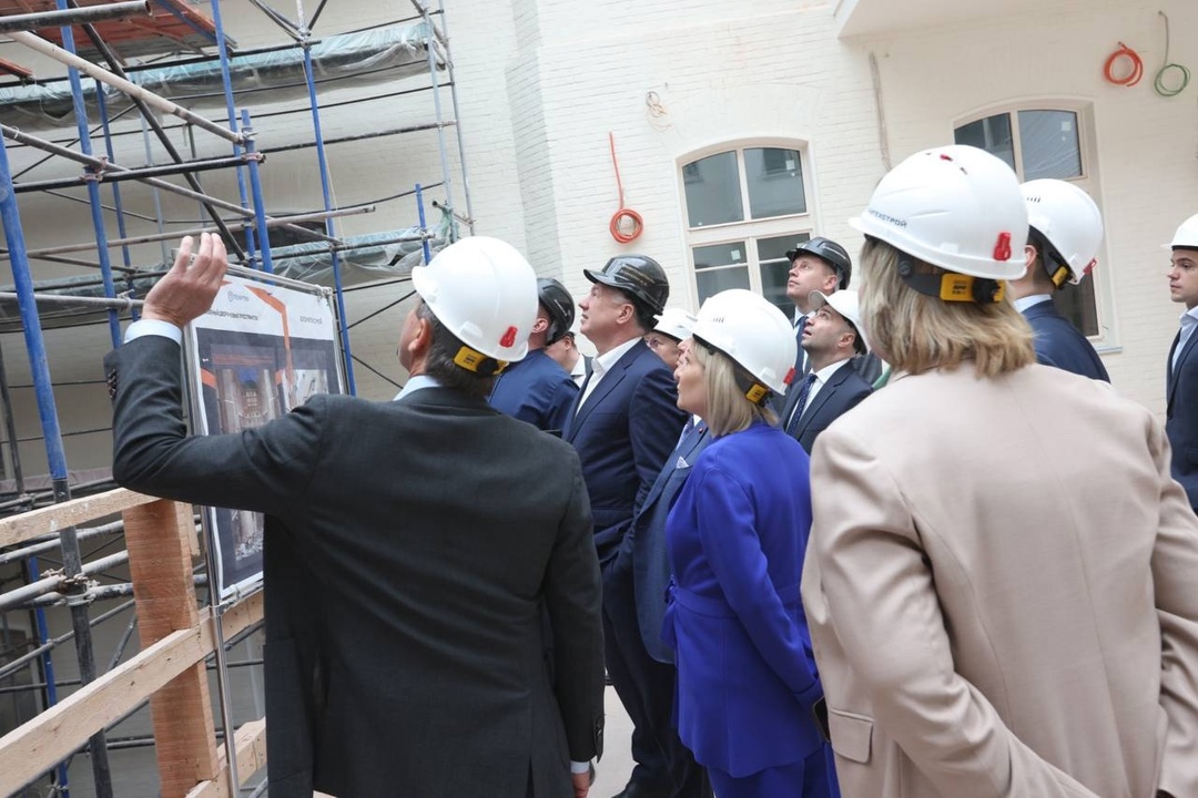 Глава Минстроя России Ирек Файзуллин принял участие в выездном совещании, посвященном реставрации Политехнического музея Москвы