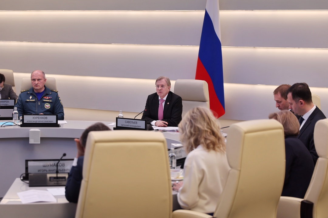 Виталий Савельев провел заседание правительственной комиссии для координации работ по ликвидации последствий чрезвычайной ситуации, вызванной крушением…