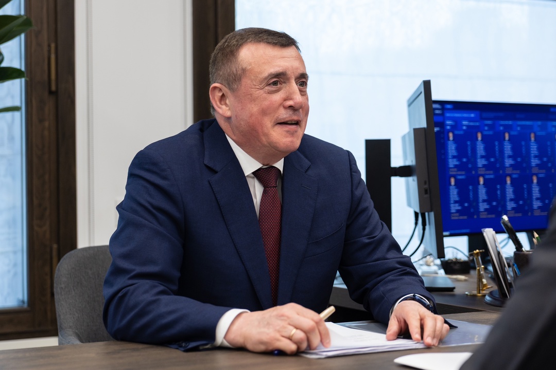 Дмитрий Патрушев и губернатор Сахалинской области Валерий Лимаренко обсудили развитие агропромышленного комплекса и экологические вопросы Сахалинской области