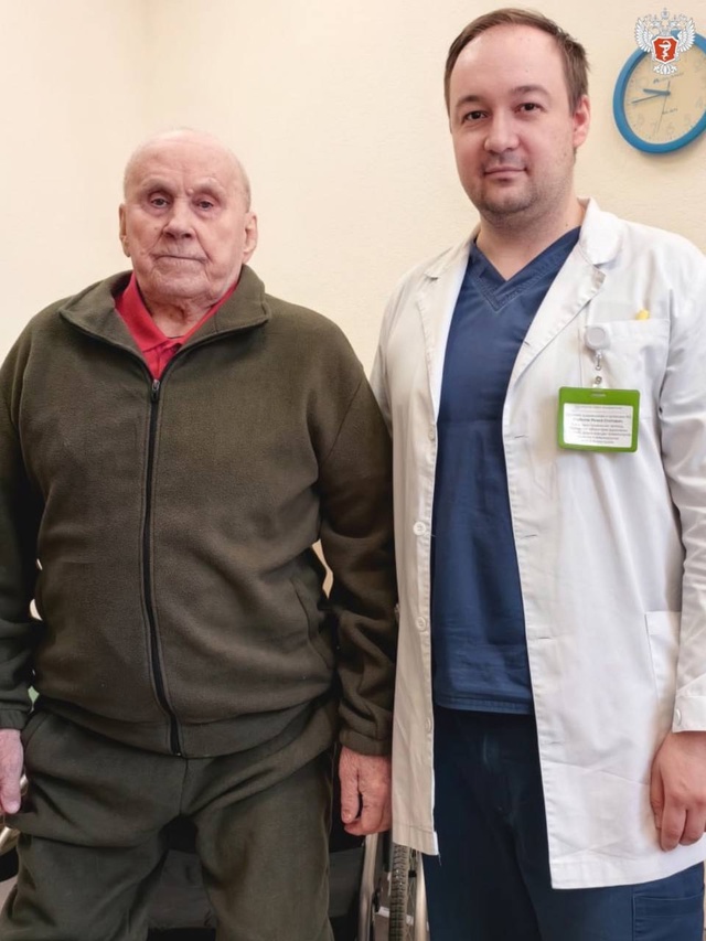 Врачи ПИМУ Минздрава России помогли 103-летнему ветерану ВОВ встать на ноги перед поездкой на юбилейный парад Победы в Москве