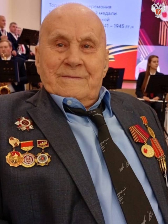 Врачи ПИМУ Минздрава России помогли 103-летнему ветерану ВОВ встать на ноги перед поездкой на юбилейный парад Победы в Москве
