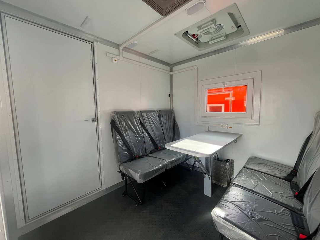 Три передвижные мастерские КАМАЗ отправились в Старый Оскол