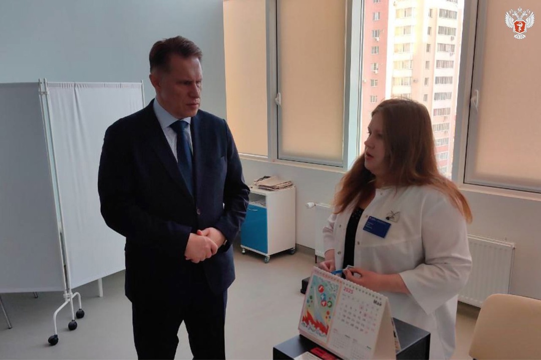 Михаил Мурашко ознакомился с работой новой поликлиники в Самарской области