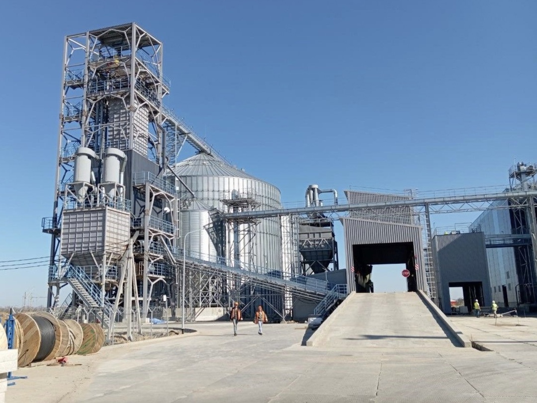 В Азовском районе Ростовской области в августе этого года будет запущен крупнейший в России завод по переработке масличного льна компании «АСВА» (совместно…