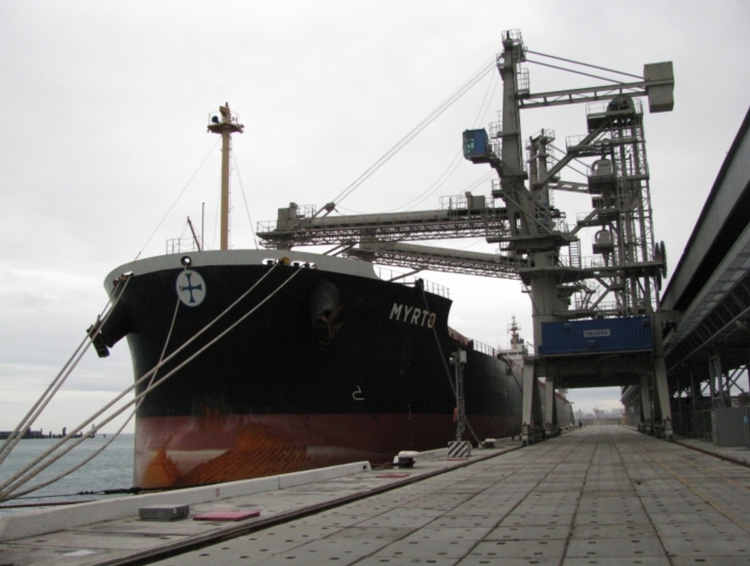 На прошлой неделе экспортные цены на российскую пшеницу с протеином 12,5% с поставкой в апреле-мае оставались на уровне предыдущей недели − $249-251/т FOB,…