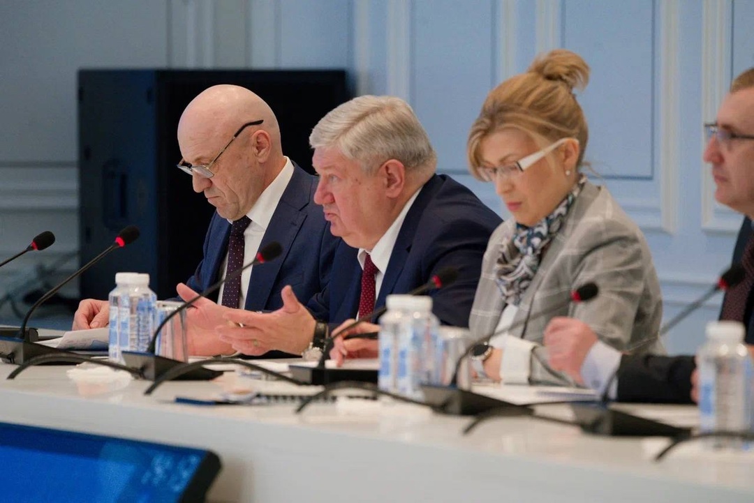 В Минстрое России прошло первое заседание Межведомственной Рабочей группы по сопровождению строительства единого имущественного комплекса Санкт-Петербургского…