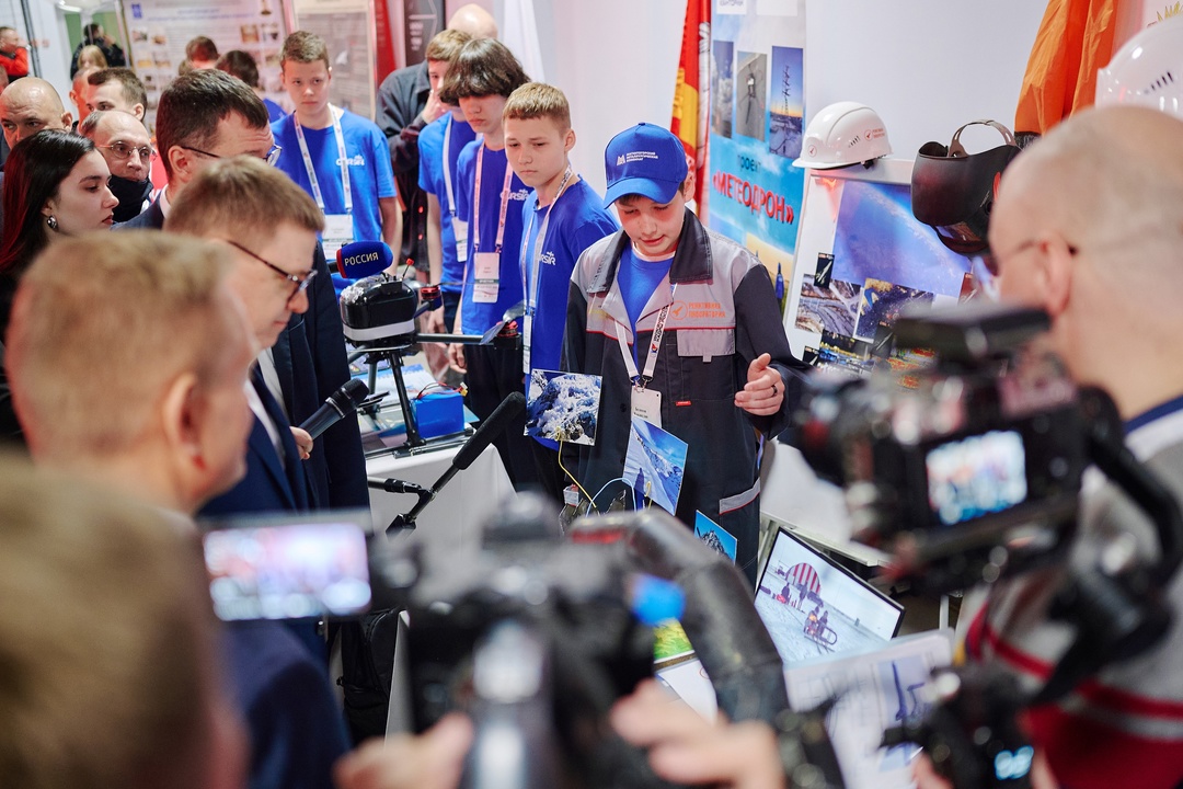 «Техно-дебют» по-магнитогорски
или как наши школьники зажгли на всероссийском конкурсе инженеров