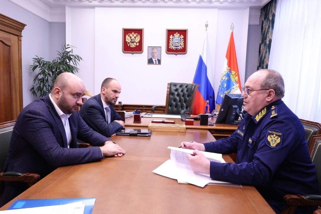 Исполняющий обязанности руководителя Средне-Поволжского управления Ростехнадзора Евгений Васильев встретился с Губернатором Самарской области Вячеславом…