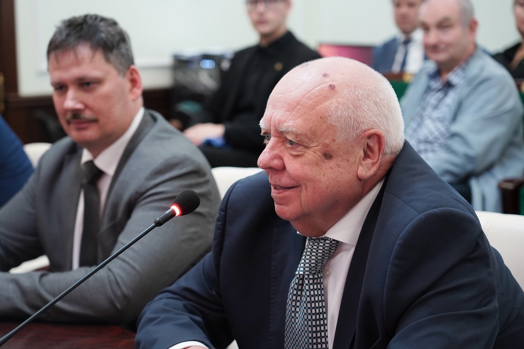 В канун празднования 80-летия Победы в Великой Отечественной войне состоялась встреча коллектива с ветеранами Ростехнадзора