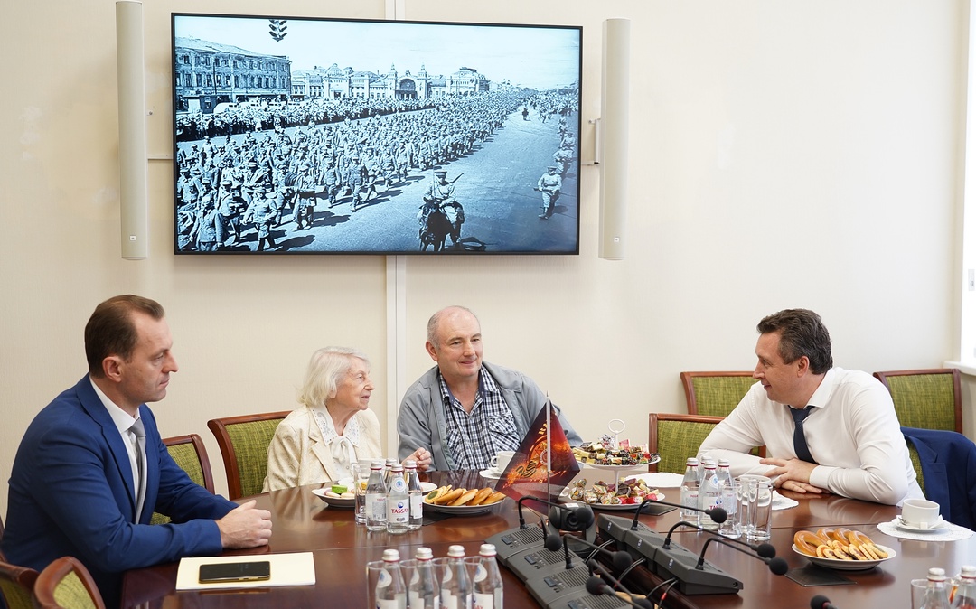 В канун празднования 80-летия Победы в Великой Отечественной войне состоялась встреча коллектива с ветеранами Ростехнадзора