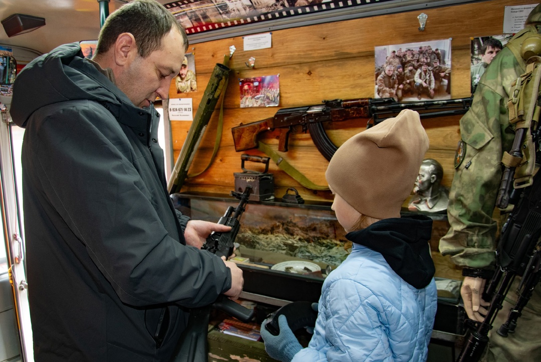 «Автобус Победы» сделал остановку в микрорайоне газопереработчиков в Свободном