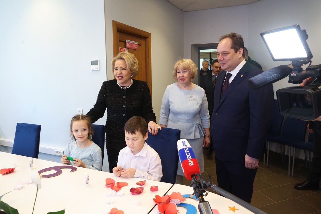 Валентина Матвиенко посетила семейный многофункциональный центр на базе «Центра социальной помощи семье и детям города Сыктывкара»
