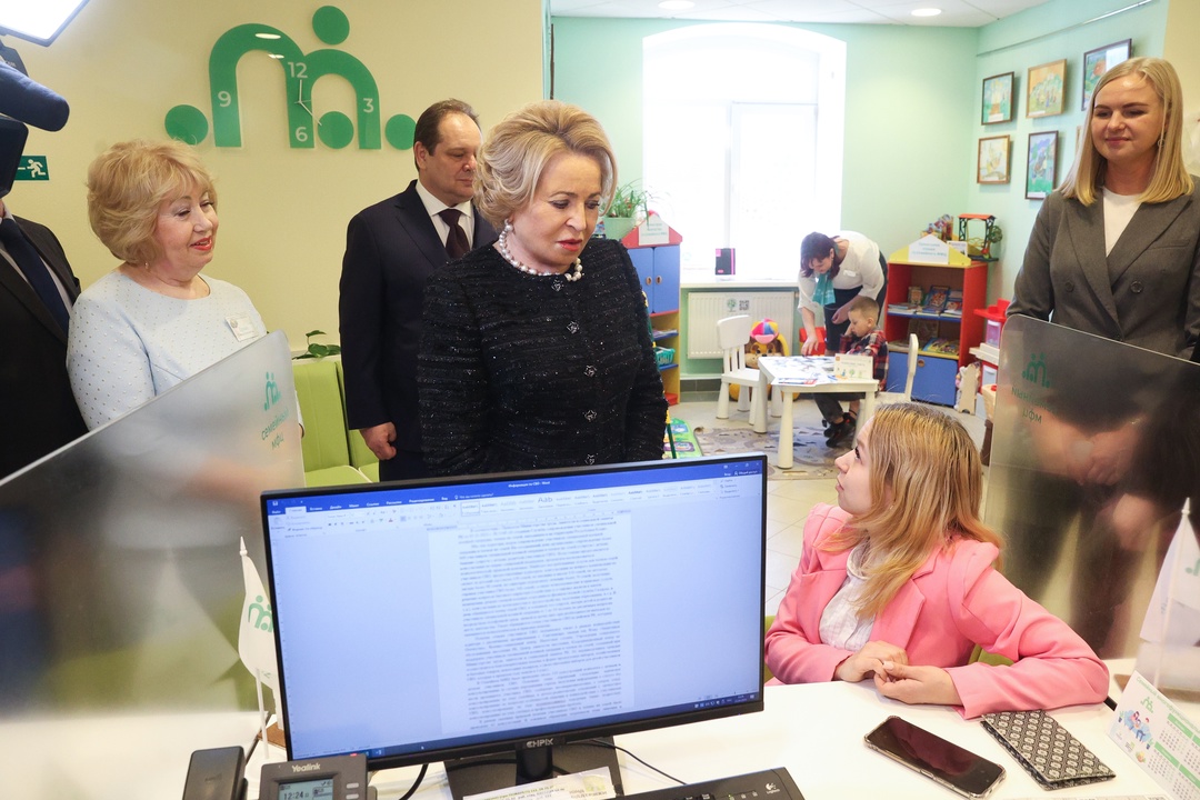 Валентина Матвиенко посетила семейный многофункциональный центр на базе «Центра социальной помощи семье и детям города Сыктывкара»