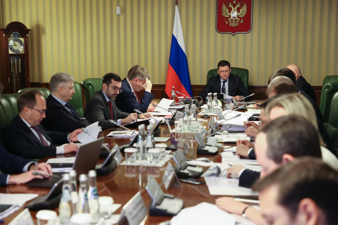 Александр Новак провел заседание подкомиссии по повышению устойчивости финансового сектора и отдельных отраслей экономики