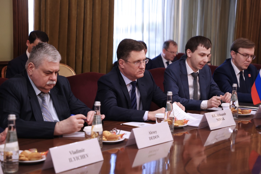 Александр Новак провел рабочую встречу с министром нефти Ирана Мохсеном Пакнежадом