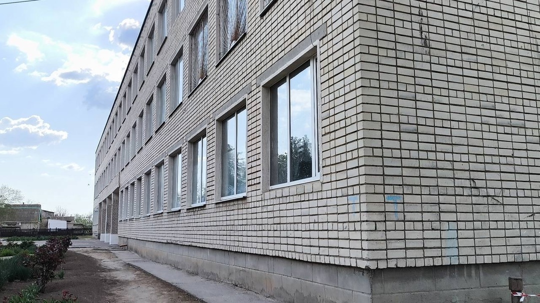 Минстрой России оценил восстановление социальных учреждений Алешкинского округа Херсонской области
