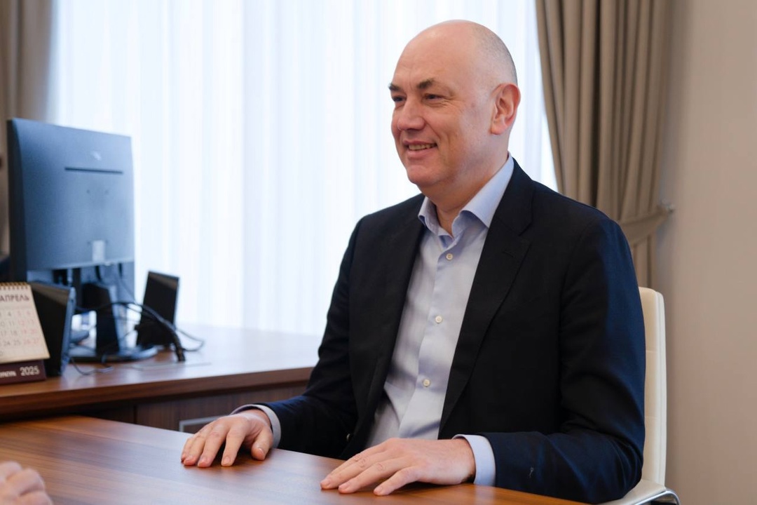 Глава Минстроя России Ирек Файзуллин провёл совещание по развитию жилищного строительства Московской области