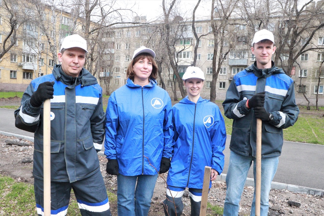 Дали старт весенним посадкам! В рамках акции «Сад Памяти» мы высадили в Новокузнецке 20 юных лип