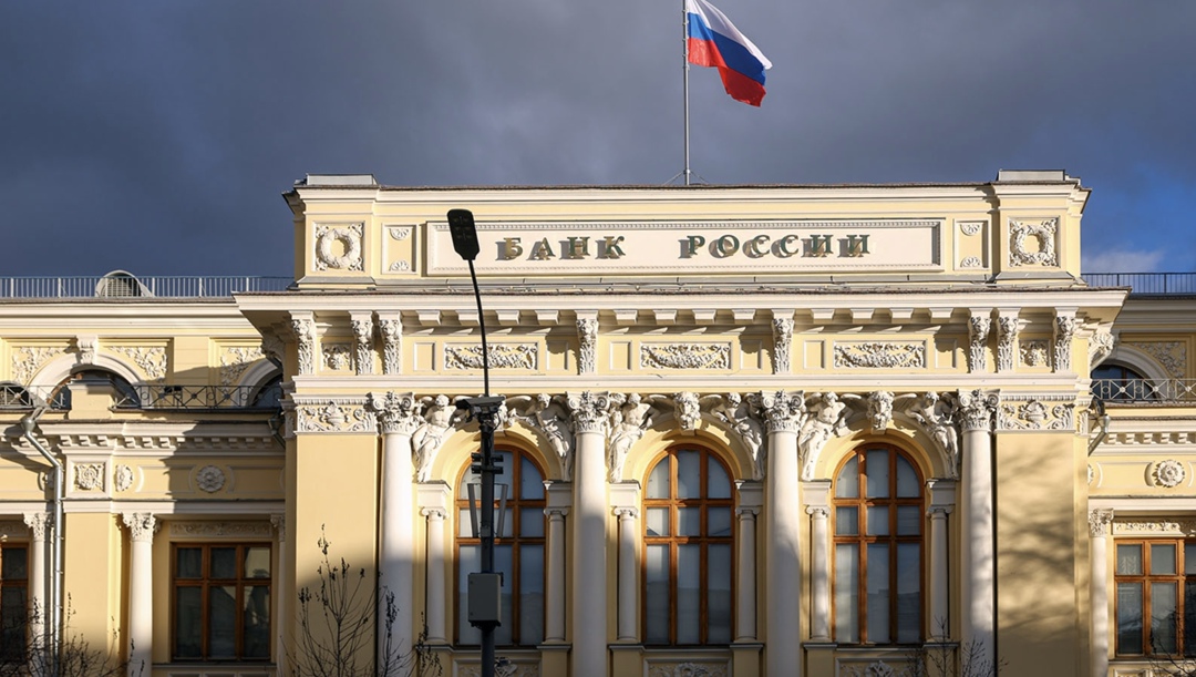 Совет директоров Банка России принял решение сохранить ключевую ставку на уровне 21% годовых. Текущее инфляционное давление, в том числе устойчивое, продолжает…