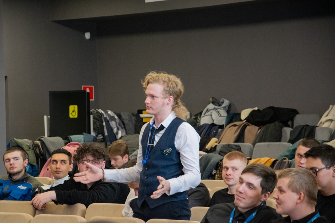 Данис Файрузов: наша задача – выстроить открытый диалог с молодыми работниками