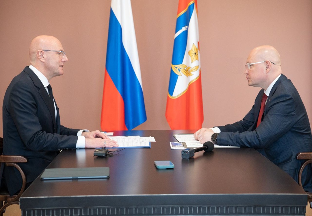 Дмитрий Чернышенко провел рабочую встречу с губернатором Севастополя Михаилом Развожаевым