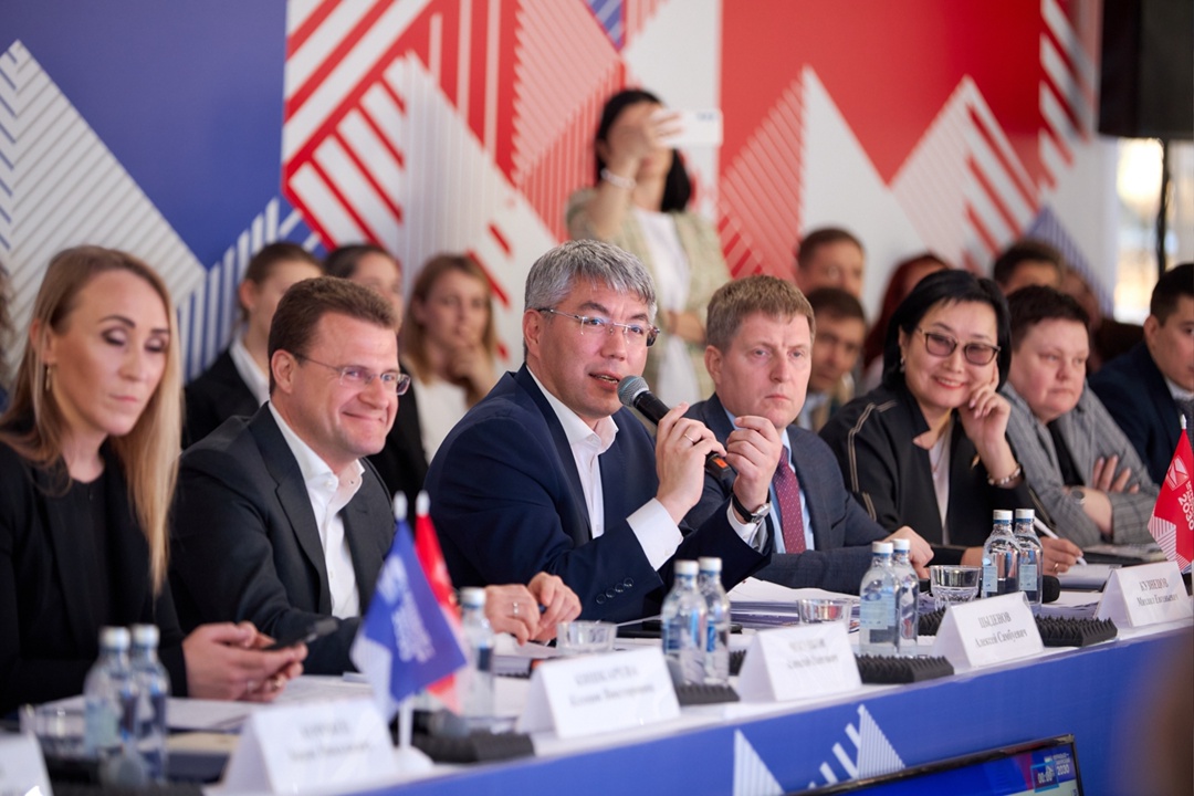 Глава Минвостокразвития Алексей Чекунков посетил Республику Бурятия