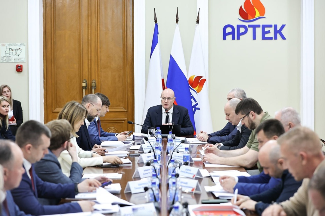 Дмитрий Чернышенко провел заседание оргкомитета по подготовке к 100-летию «Артека» и оценил объекты строительства