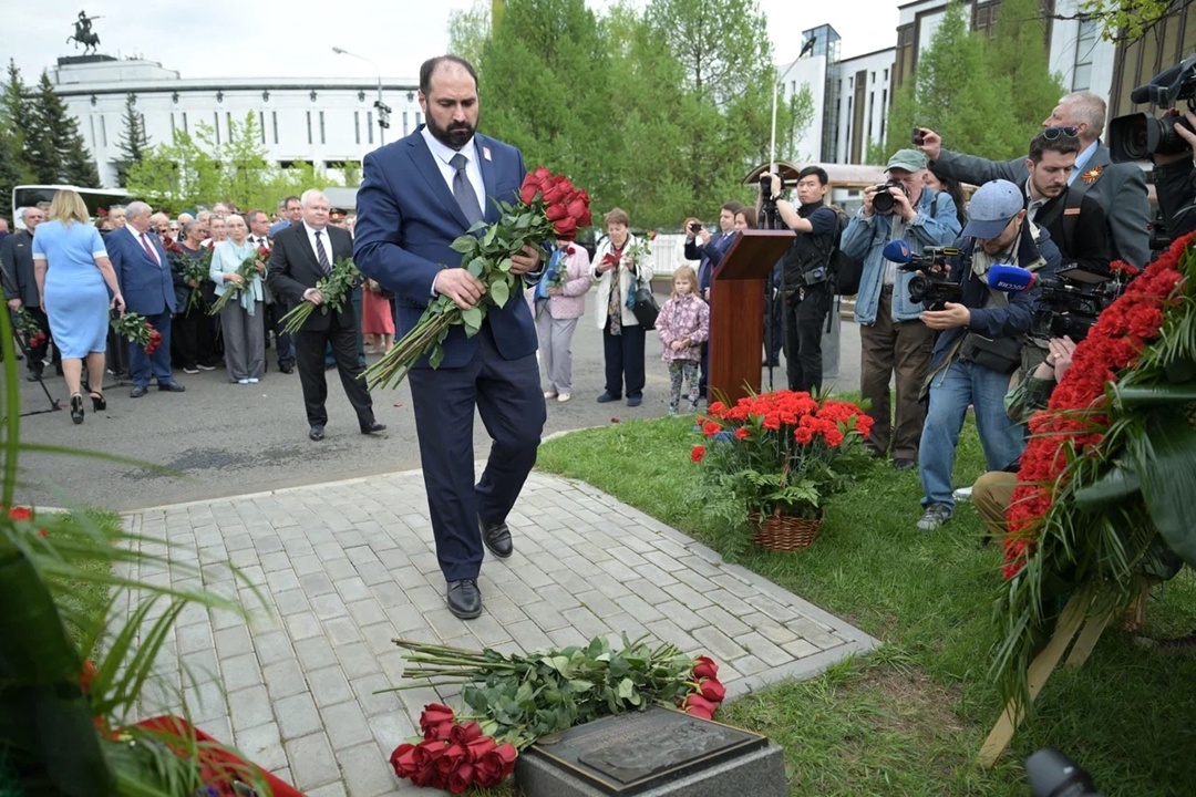 Эдуард Шереметцев принял участие в возложении венка к памятной плите «Дух Эльбы»