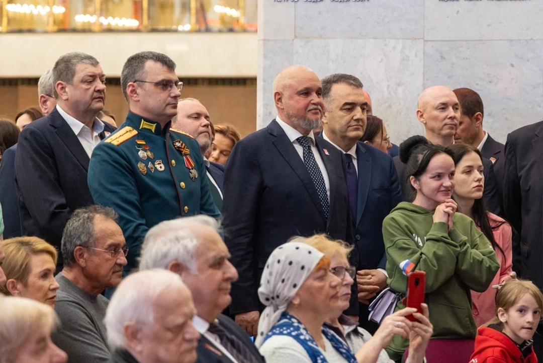 Сергей Цивилев открыл в Музее Победы второй этап выставки «Дважды победители. Свет для жизни»