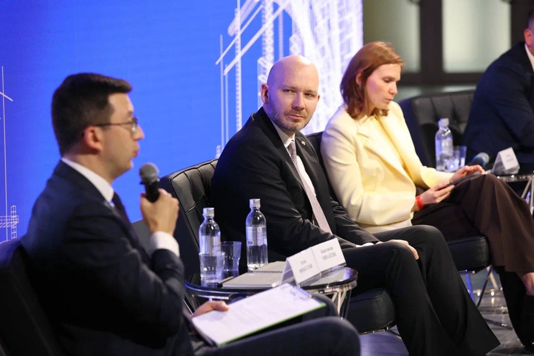 Цифровизацию городских агломераций обсудили участники открытой дискуссии «Пространство возможностей: новая жизнь малых промышленных городов»