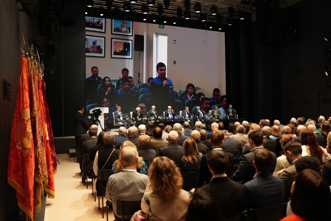 75 лет непрерывного развития Юбилейная научно-практическая конференция с символичным названием «Татнефть — 75 лет непрерывного развития: опыт прошлого и взгляд…