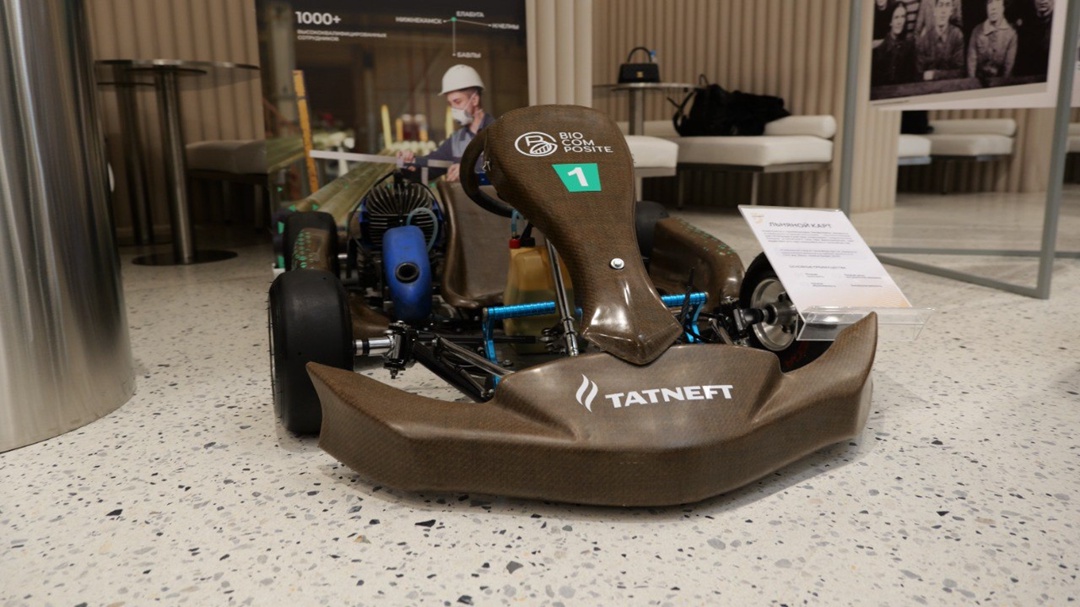 «Опыт прошлого и взгляд в будущее» Именно так называлась выставка, которую мы провели в рамках научно-практической конференции «Татнефть — 75 лет непрерывного…