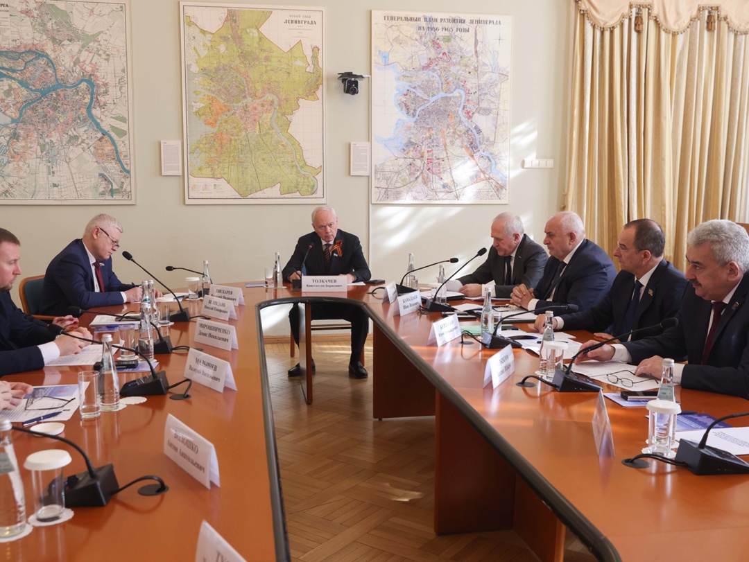 В Таврическом дворце состоялись заседания комиссий Совета законодателей РФ.