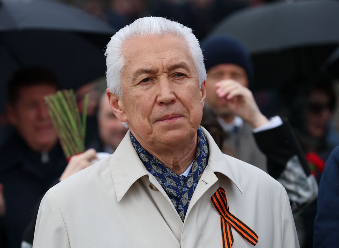 Члены Совета законодателей почтили память погибших воинов-освободителей и жителей блокадного Ленинграда.