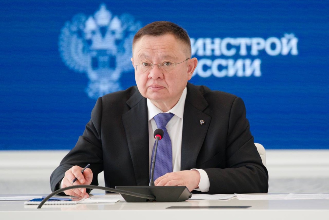 В Минстрое России прошло еженедельное оперативное совещание под председательством Министра строительства и ЖКХ РФ Ирека Файзуллина