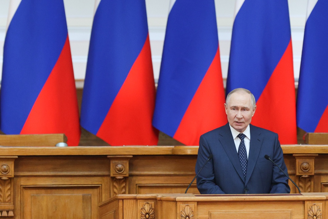 На встрече с членами Совета законодателей Президент России Владимир Путин отметил активное участие парламентариев в разработке стратегических документов