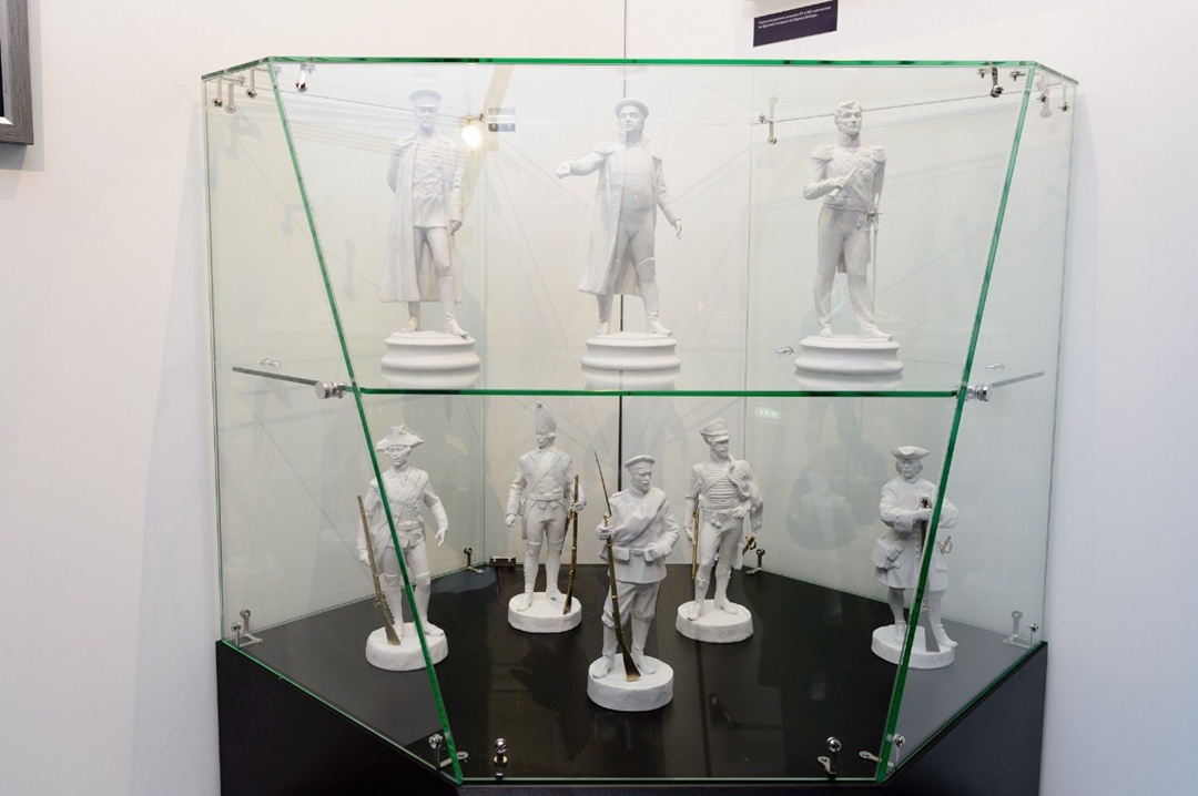 «Транснефть» открыла выставку, посвященную истории воинских наград России