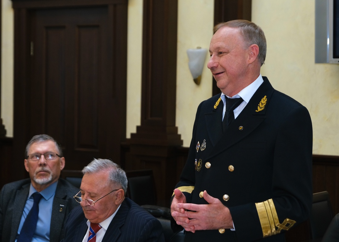 Прямая связь между Владивостоком и Москвой!