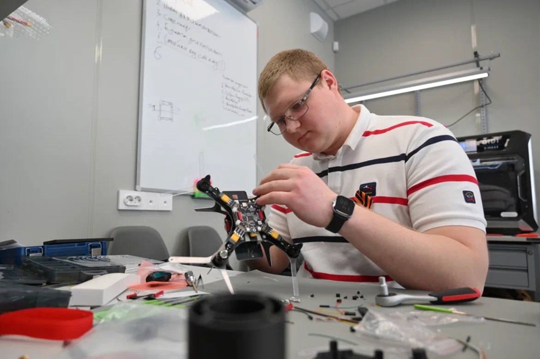 Дмитрий Чернышенко: В Херсонской области при поддержке правительства создается новая образовательная и спортивная инфраструктура