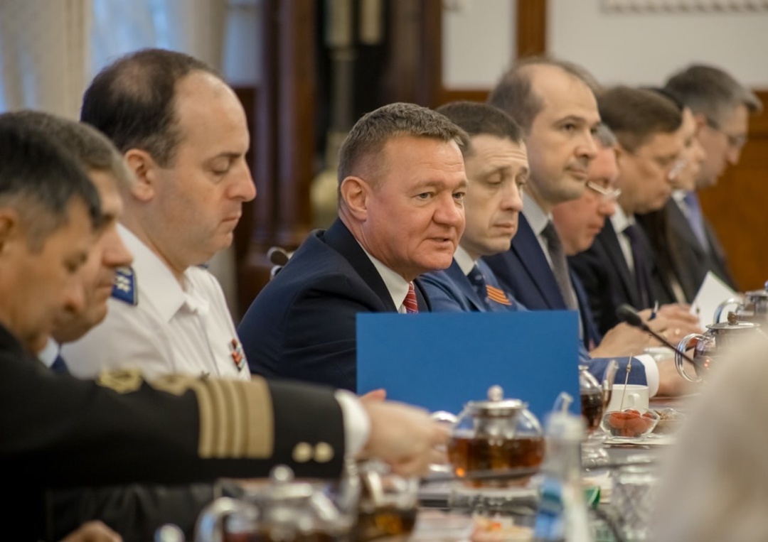 Роман Старовойт встретился с руководителями общероссийских профсоюзов транспорта и представителями работодателей