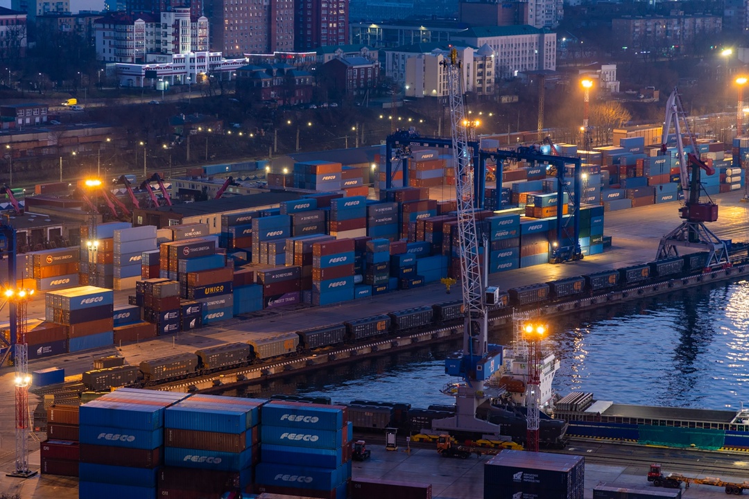 Бодрим вас красивым рассветом из Владивостока!