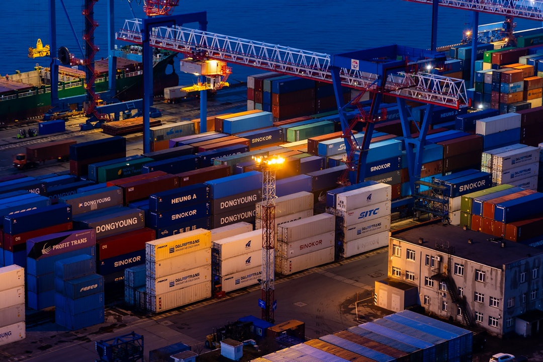 Бодрим вас красивым рассветом из Владивостока!