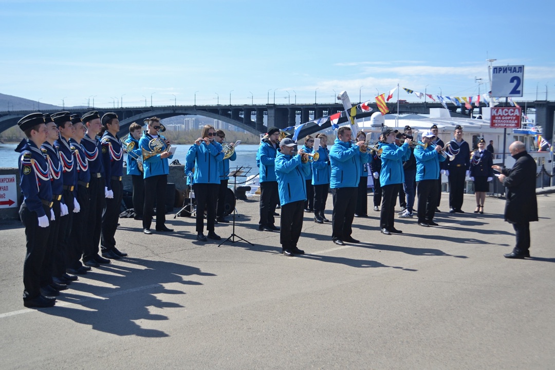 Открылась навигация в Енисейском бассейне