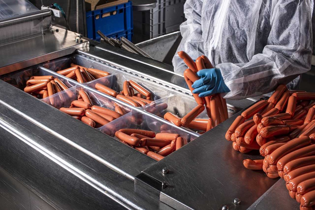 «Агрокомплекс» им. Н. И. Ткачева инвестировал 58 млн руб. в производство фаршей и сосисок на Выселковском мясокомбинате