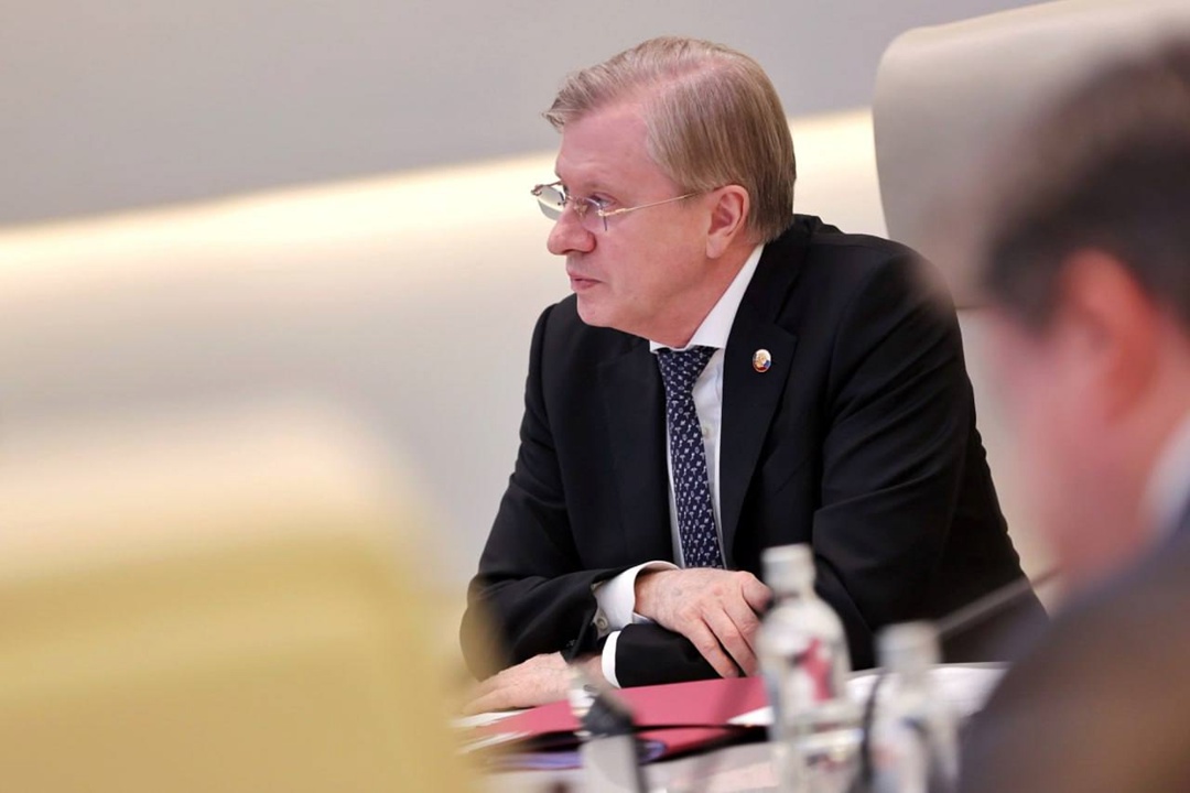 Виталий Савельев провел заседание правкомиссии для координации работ по ликвидации последствий ЧС, вызванной крушением танкеров в Керченском проливе